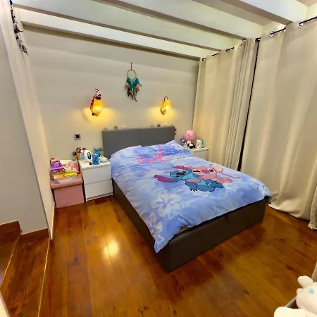 D'exception En Front De - 5 Pieces 아파트