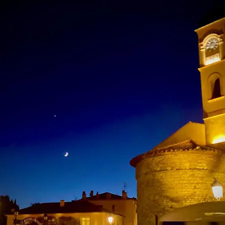 Апартаменты D'exception En Front De - 5 Pieces Больё-сюр-Мер