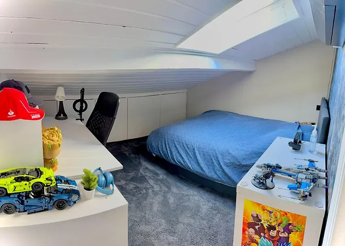 D'exception En Front De - 5 Pieces Больё-сюр-Мер